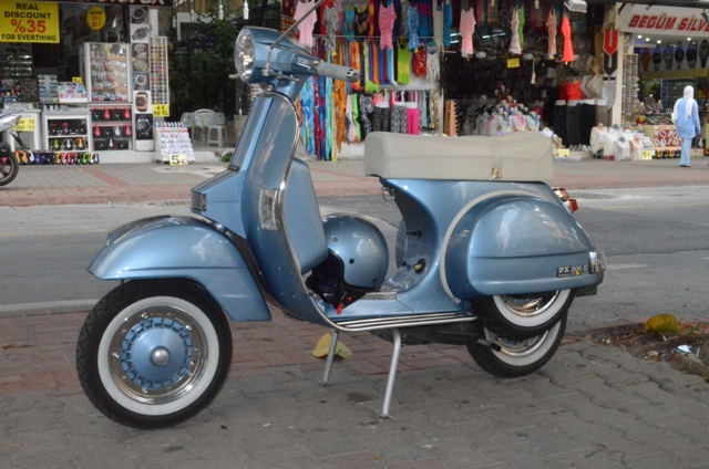 DSC_0893c.jpg