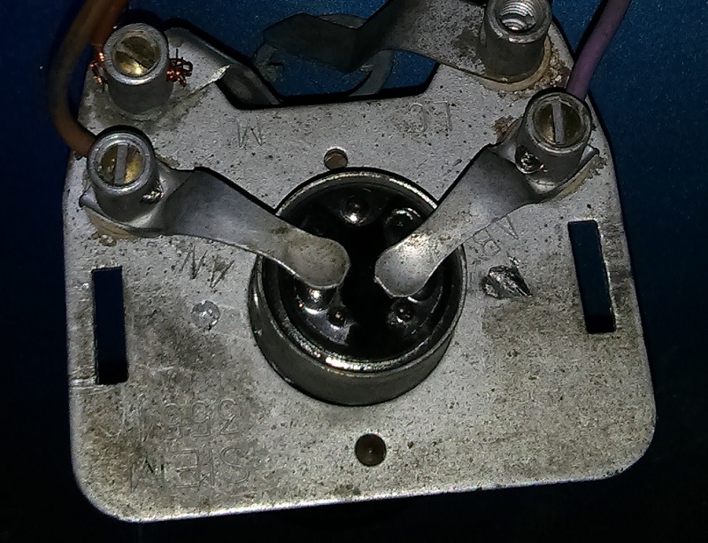 Headlight bulb holder original - Liten.jpg