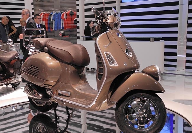 vespa_gtv_300.jpg